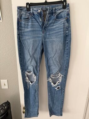 American Eagle Outfitters Distressed Light Blue Skinny Jeans
